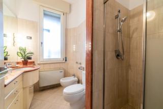 Bibliò Rooms Guesthouse - Bolonia - 8