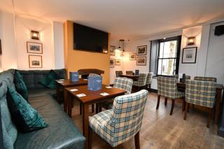 Rose and Crown Hotel - Carmarthen - 3
