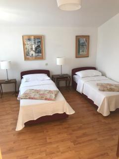 Apartment in Maslinica 70m from the sea - Maslinica - 1
