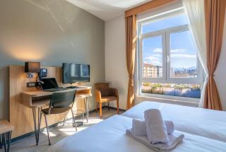 Hotel Resurs - Podgorica - 8