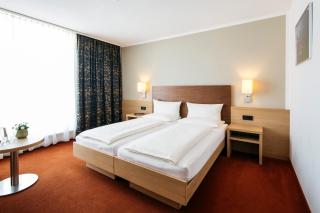 Hotel Gasthof Lamm - Bregenz - 6