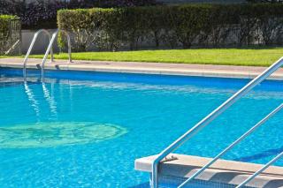 EXCLUSIVO APARTAMENTO EN SANXENXO CON PISCINA A UNOS 150 m DE LA PLAYA DE SILGAR - 1