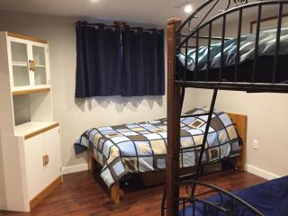 The Calgary Hub hostel style Home - Calgary - 2