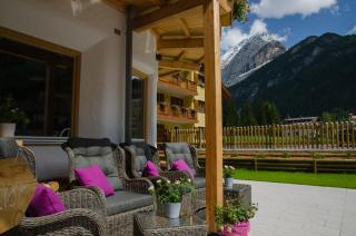 Chalet Vites Mountain Hotel - Canazei - 1