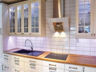 Three-Bedroom Holiday Home In Ystad - 1