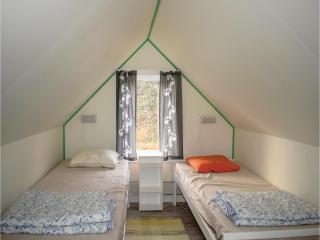 Three-Bedroom Holiday Home In Dio - Diö - 2
