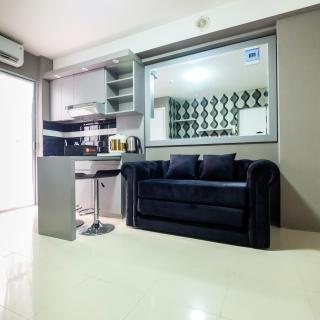Modern and Comfort 2BR Bassura City Apartment By Travelio - Jacarta - 4