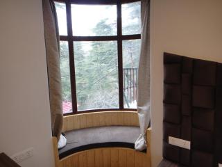 The Hill Crest Inn - 8