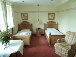 Landgasthof Hotel Hess - Neuenstein - 3