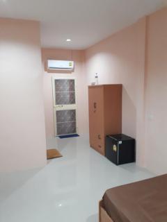 Pornsomkit room - 2