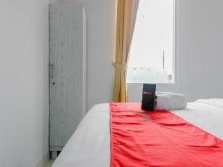 RedDoorz Plus near Taman Rasuna Menteng - Jacarta - 2