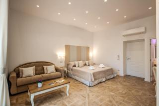 Sorrento Square Suites - Sorrento - 5