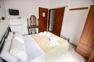 To Gefyraki Rooms - Agios Kirykos - 6