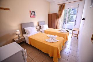 To Gefyraki Rooms - Agios Kirykos - 3