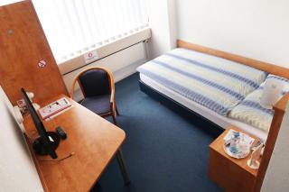 Budget Motel Self Check-In - 1