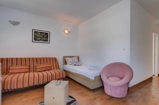 Sunny Grapes Apartments - Budva - 6