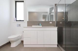 Modern 4BR townhouse best for family and couples - 5