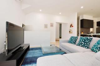 Modern 4BR townhouse best for family and couples - 3
