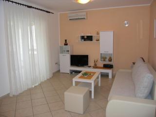 Apartments Biljana for relaxing holidays in Baska - Baška - 7
