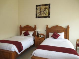 Swastika Bungalows - Sanur - 3