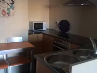 Se Alquila Piso Nuevo C/Garaje Céntrico en Sanxenxo - Sanxenxo - 6