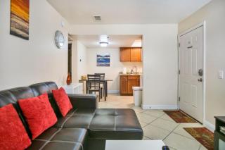 Fully furnished Luxury Condo - 0