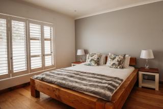 Voir la Mer - Grotto Bay - 2