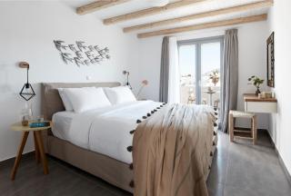 Pnoi Luxury Suites - Karterados - 5