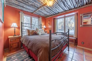 Adobe and Pines Inn Bed and Breakfast - Taos - 2