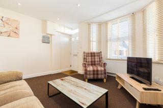 Leamington Spa Town House 2-Bed, 2 Bath - 1