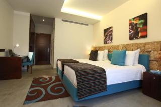 Monoberge Hotel - Jbeil - 4