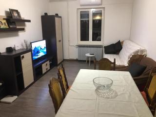 Apartments with parking space Brodarica, Sibenik - 16470 - 1