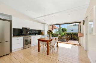 Geelong West Miner's Cottage - Geelong - 7