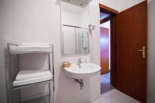 Hotel Plaza - Pag - 8
