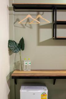 Kaelyn Cozy Living - 9