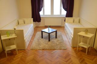 Luxury Vincents Apartments Kosice - Košice - 3