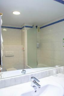 Travelodge Madrid Alcalá de Henares - Alcalá de Henares - 6