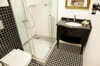Meroddi Pera Flats - 2