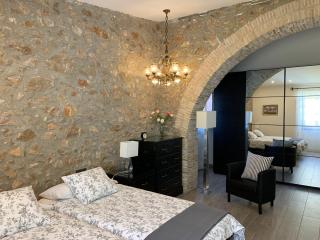 PINTOR MASSANET - Casa de piedra adaptada en LEscala - L'Escala - 2