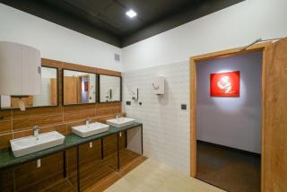 CHORS like a hotel - 1st World NFT Block & Art Capsule Hostel MetaCHORS - Bratislava - 5