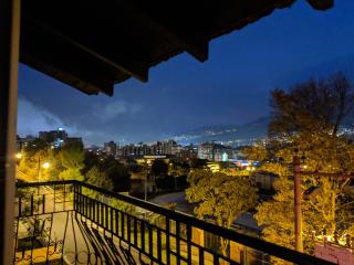 Air Suites Hotel Boutique - 1