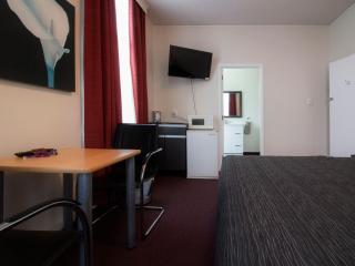 Masonic Hotel - Palmerston North - 1