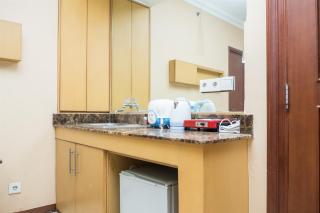 Spacious Studio Room at Grand Setiabudi Apartment By Travelio - 7