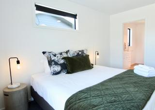 4 - Charming Space, Just a Stone Throw from Central Wanaka - 1