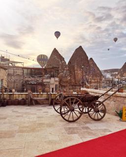 Mosaic Cave Hotel - 4