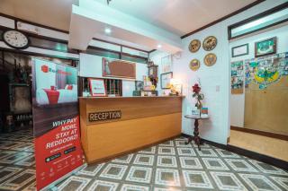 RedDoorz at La Casa Guesthouse former RedDoorz at Tamarind Street Angeles City - Angeles - 5