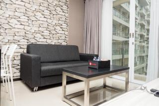 Convenient 2BR at Gateway Pasteur Apartment By Travelio - Bandung - 3