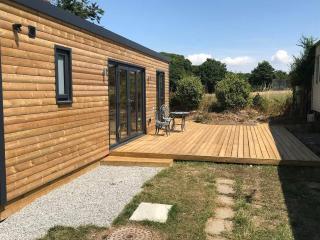 Acorn Camping and Caravan Park - Llantwit Major - 5