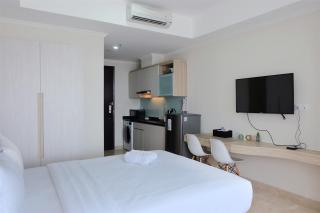 Comfy Studio Menteng Park Apartment By Travelio - Jacarta - 7