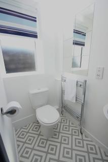 Apartment 3 Broadhurst Court sleeps 4 minutes from town centre & train - 1